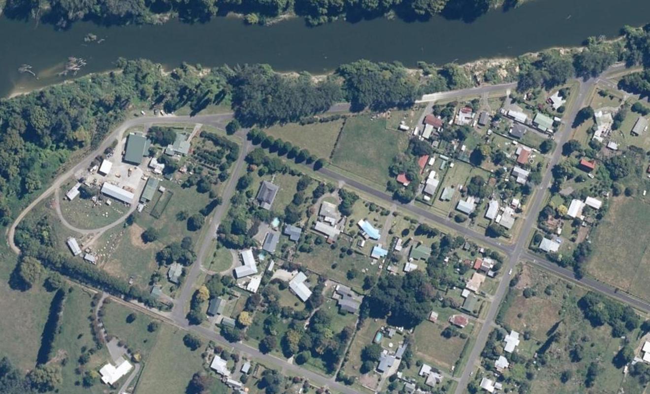 8 Grey Street, Frasertown, Wairoa - Carousel 1