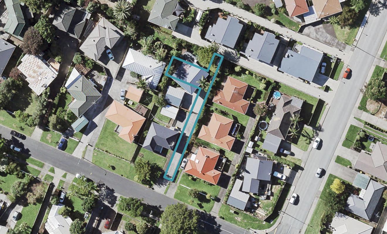 6/72 Howe Street, Howick, Auckland - Carousel 1