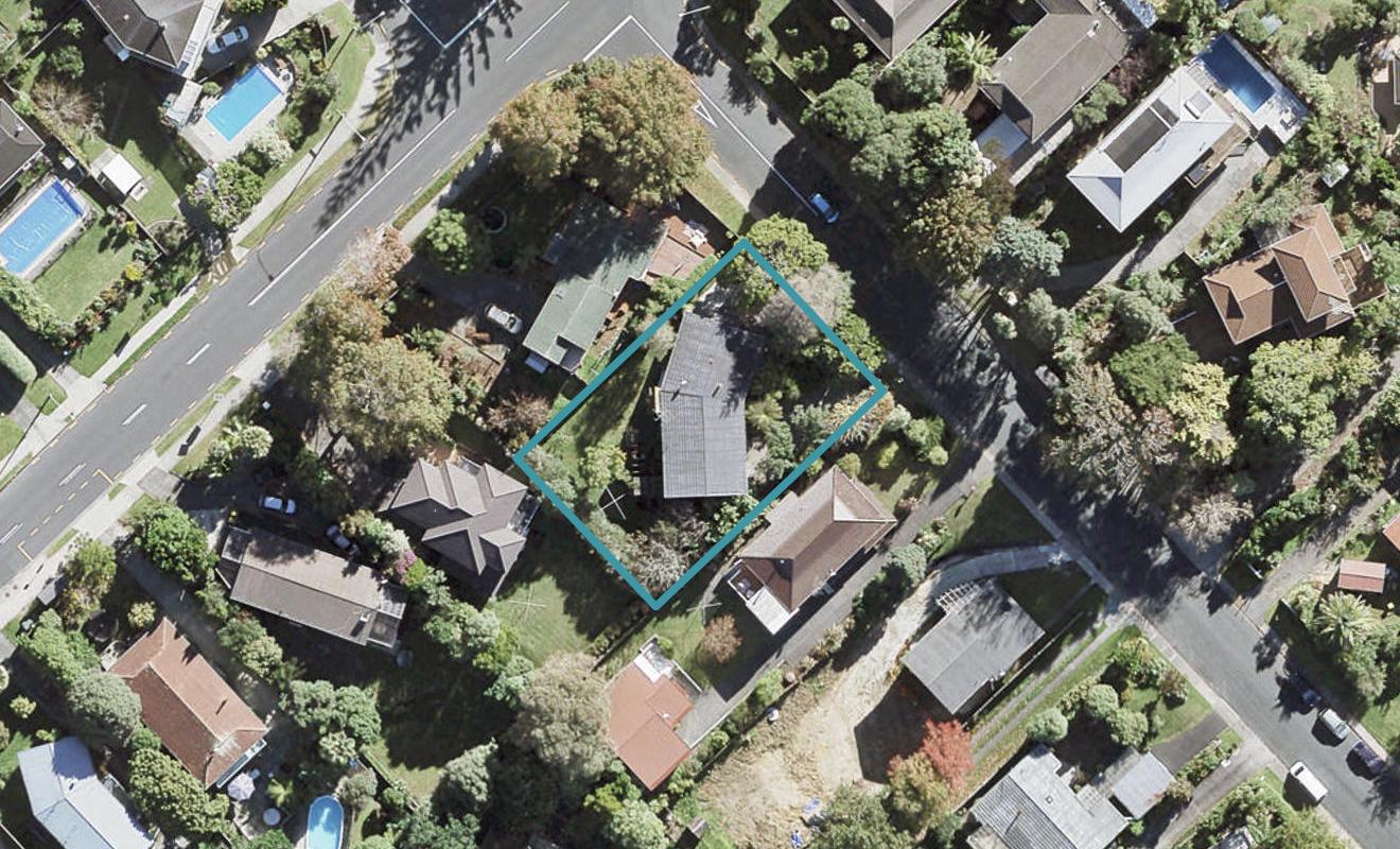1 Geoffrey Road, Torbay, Auckland - Carousel 1