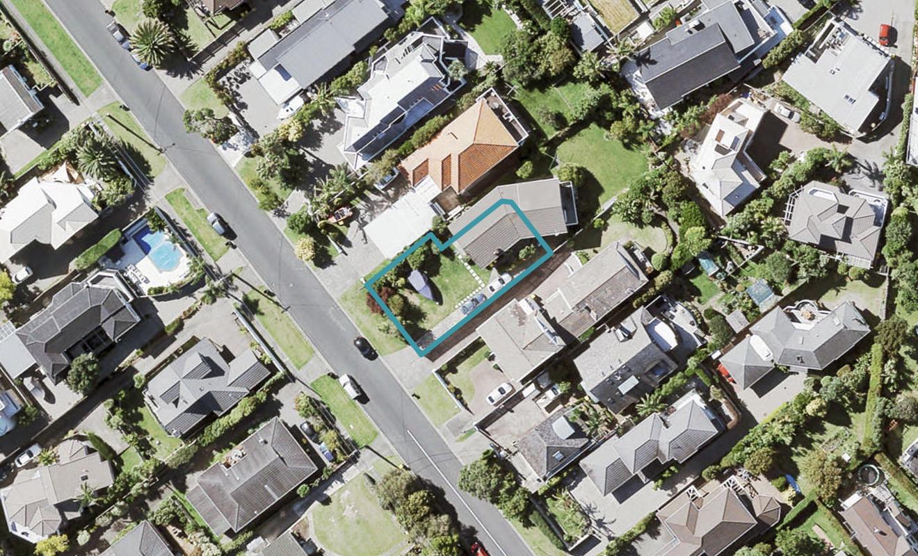 35 Gulf View Road, Murrays Bay, Auckland - Carousel 1