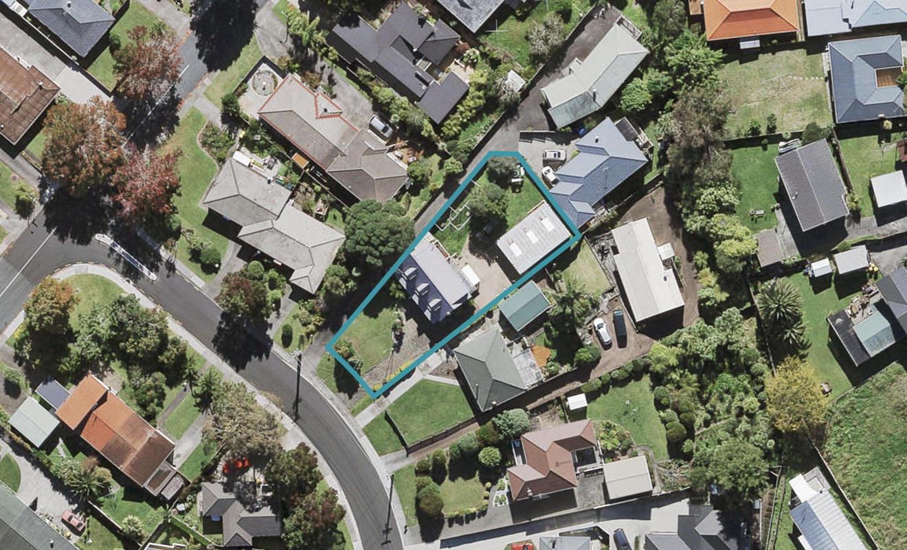25 Duncan Avenue, Te Atatu South, Auckland - Carousel 1