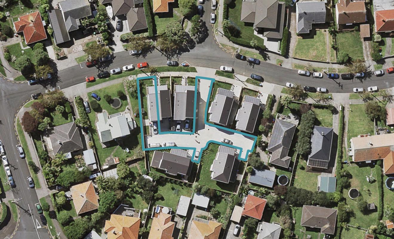 82D Tahapa Crescent, Meadowbank, Auckland - Carousel 1