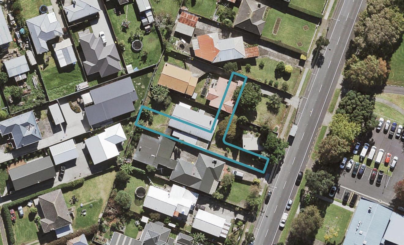 108E Mountain Road, Mangere Bridge, Auckland - Carousel 1