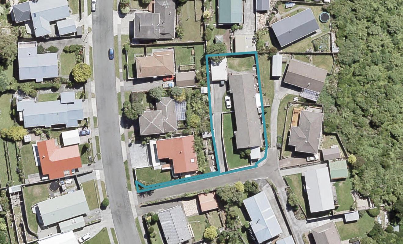 20A Mossburn Grove, Kelson, Lower Hutt - Carousel 1