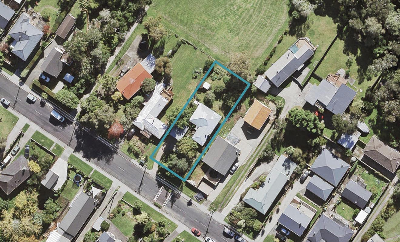 33 Lauderdale Road, Birkdale, Auckland - Carousel 1