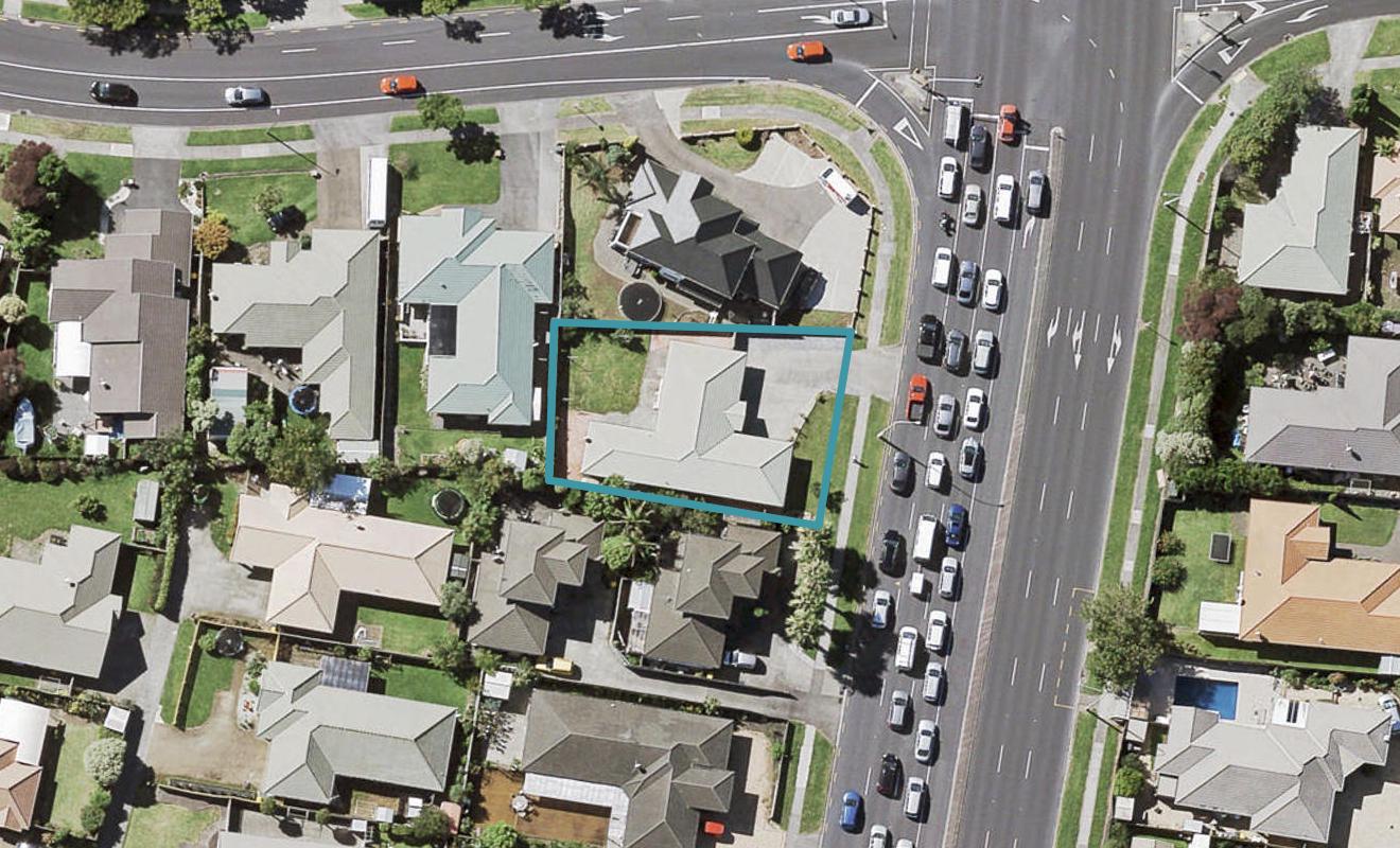 319 Botany Road, Golflands, Auckland - Carousel 1