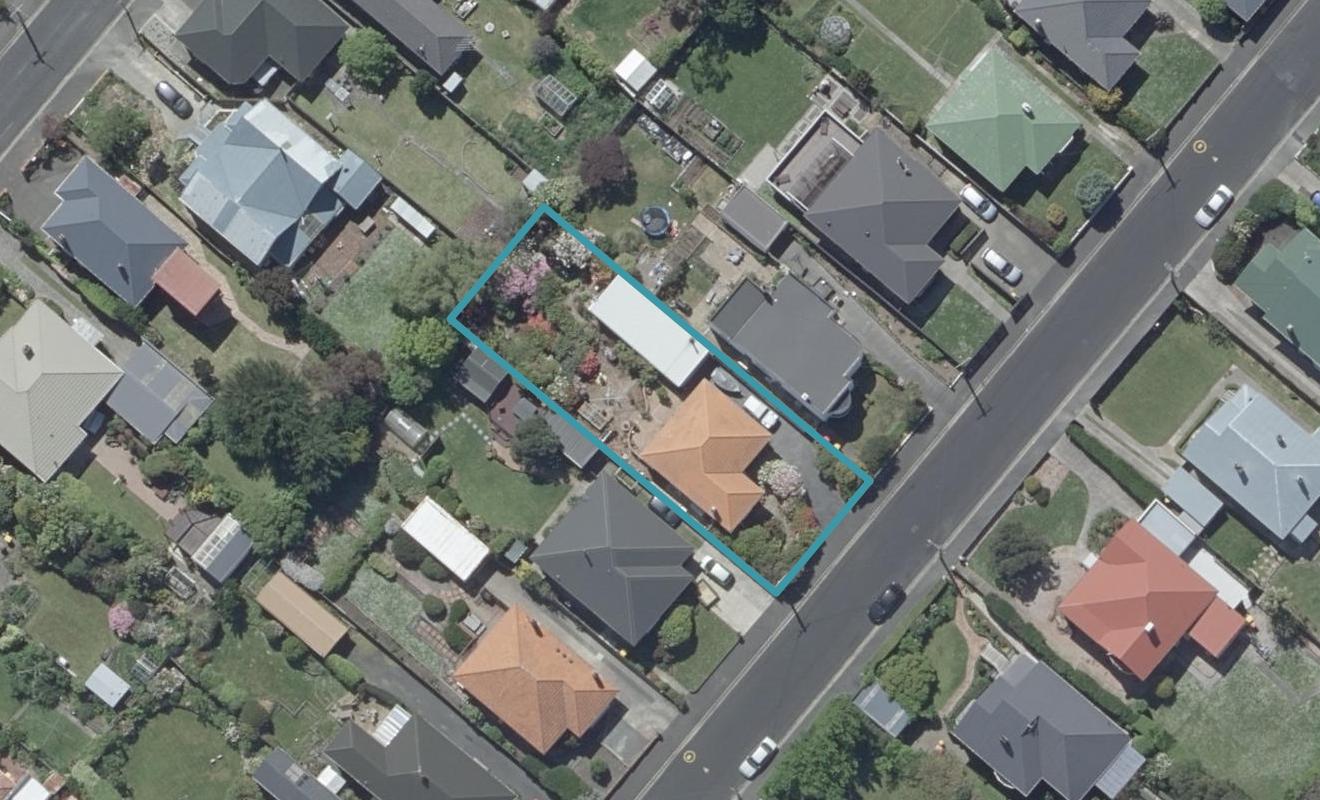 17 Stirling Street, Andersons Bay, Dunedin - Carousel 1