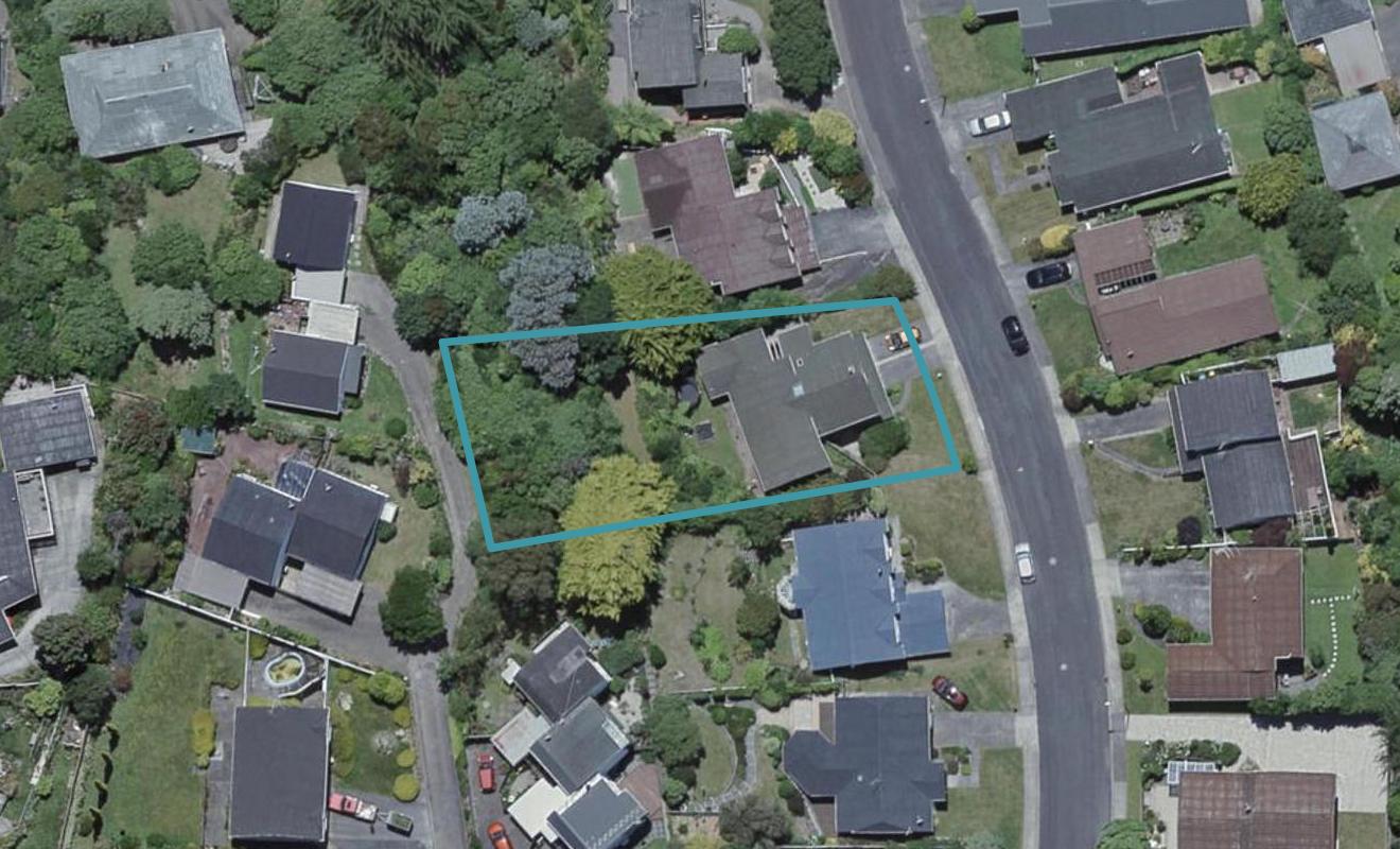 10 Caesars Place, Churton Park, Wellington - Carousel 1