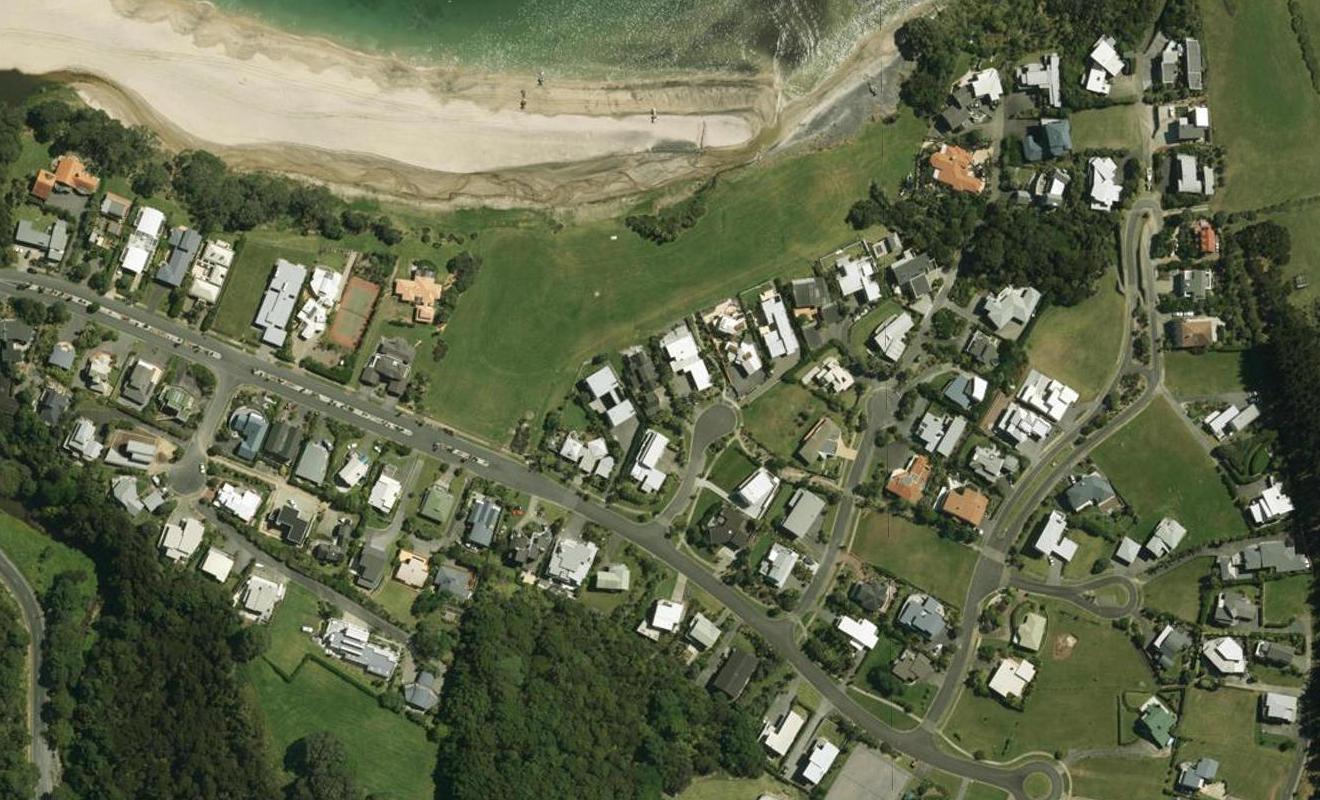 3 Breadalbane Place, Langs Beach, Waipu - Carousel 1