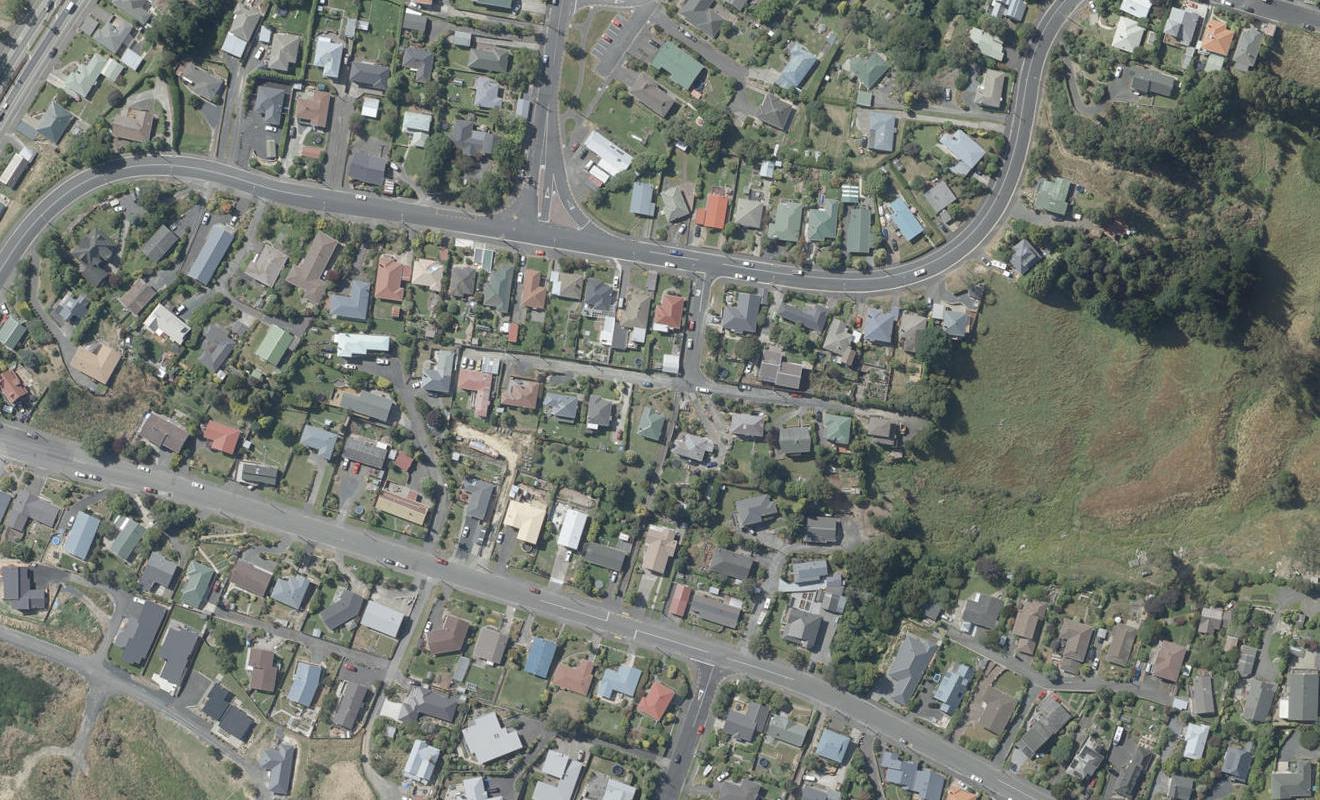 6 Shirley Place, Kenmure, Dunedin - Carousel 1