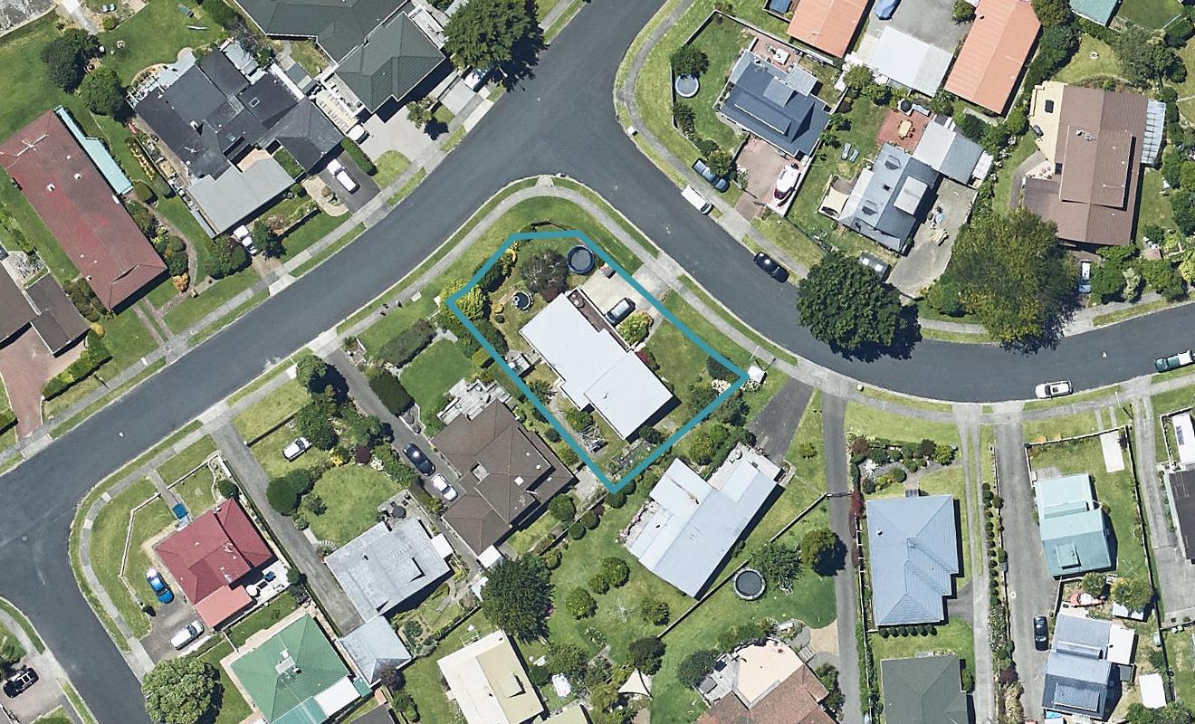 42 Forrester Drive, Welcome Bay, Tauranga - Carousel 1