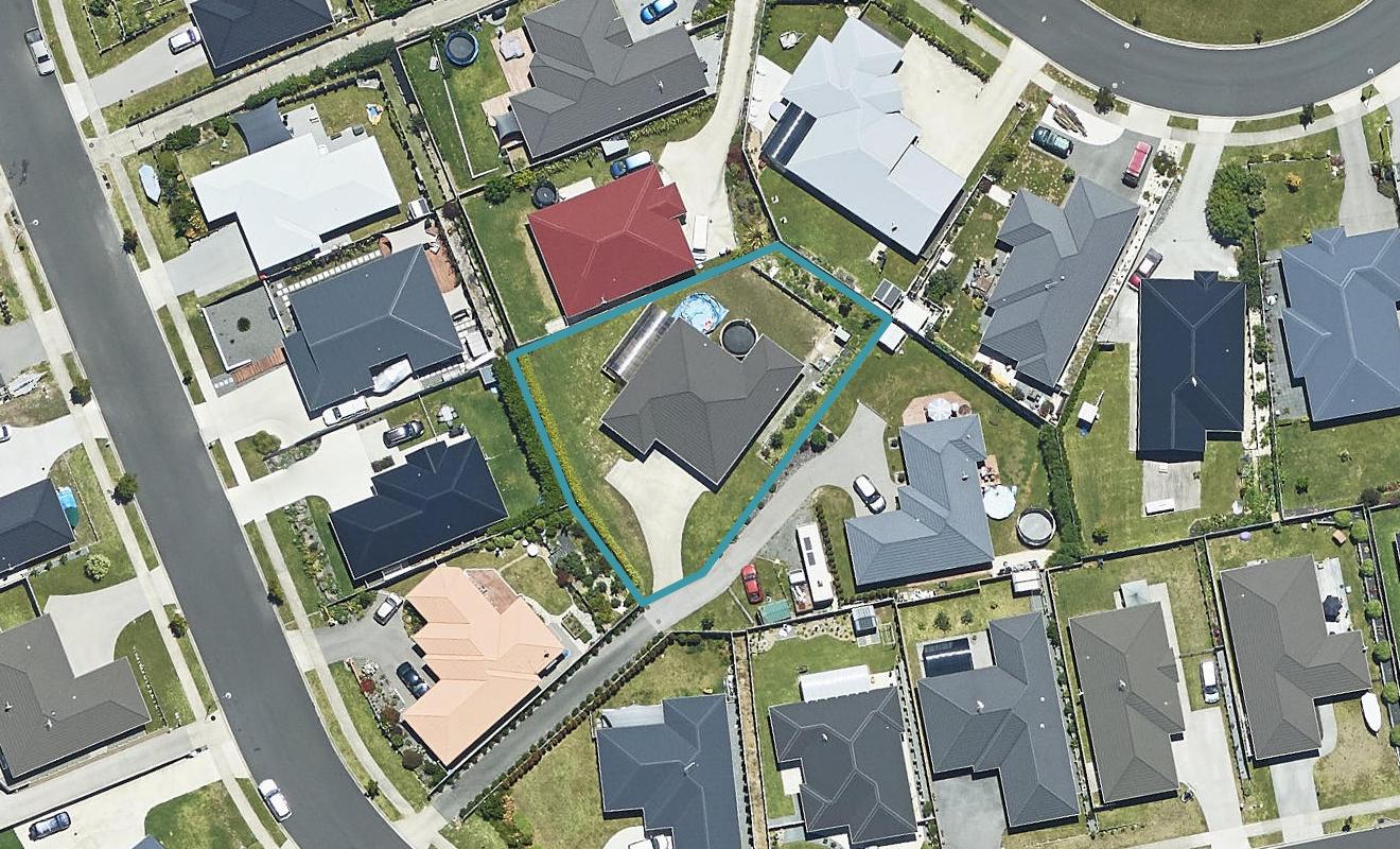 111 Ballintoy Park Drive, Welcome Bay, Tauranga - Carousel 1