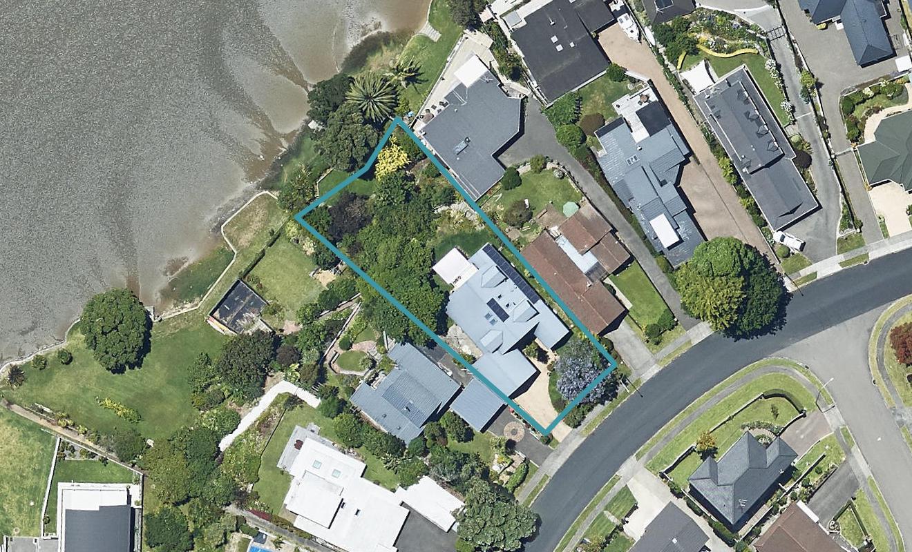 13 Forrester Drive, Welcome Bay, Tauranga - Carousel 1