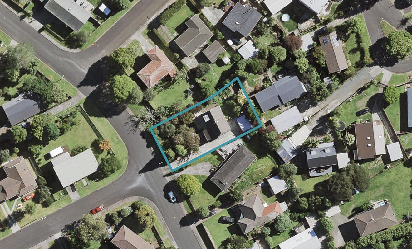 8 Balmerino Avenue, Red Hill, Papakura - Carousel 1