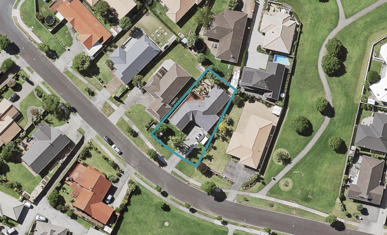 21 West Fairway, Golflands, Auckland - Carousel 1