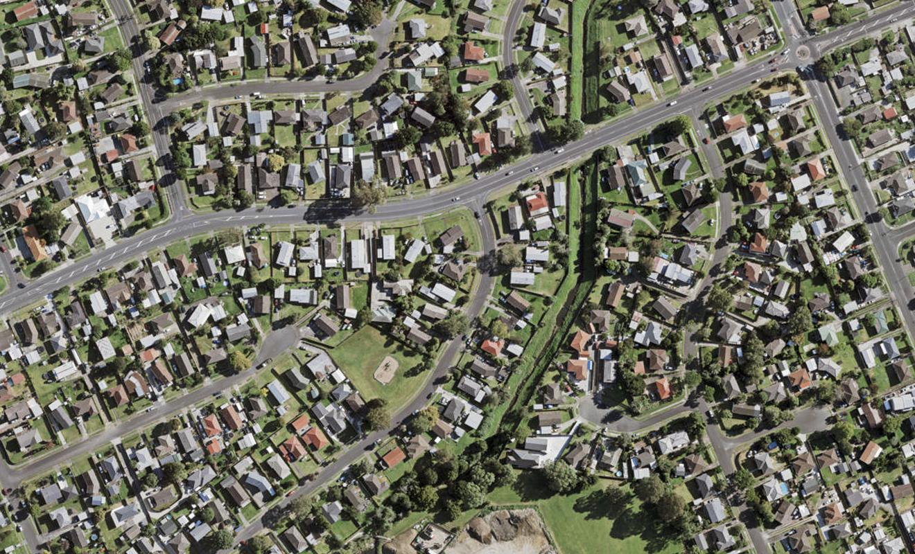 3 Innismara Avenue, Wattle Downs, Auckland - Carousel 1