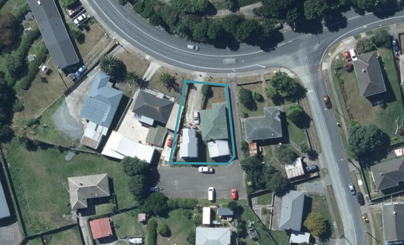184 Mungavin Avenue, Cannons Creek, Porirua - Carousel 1