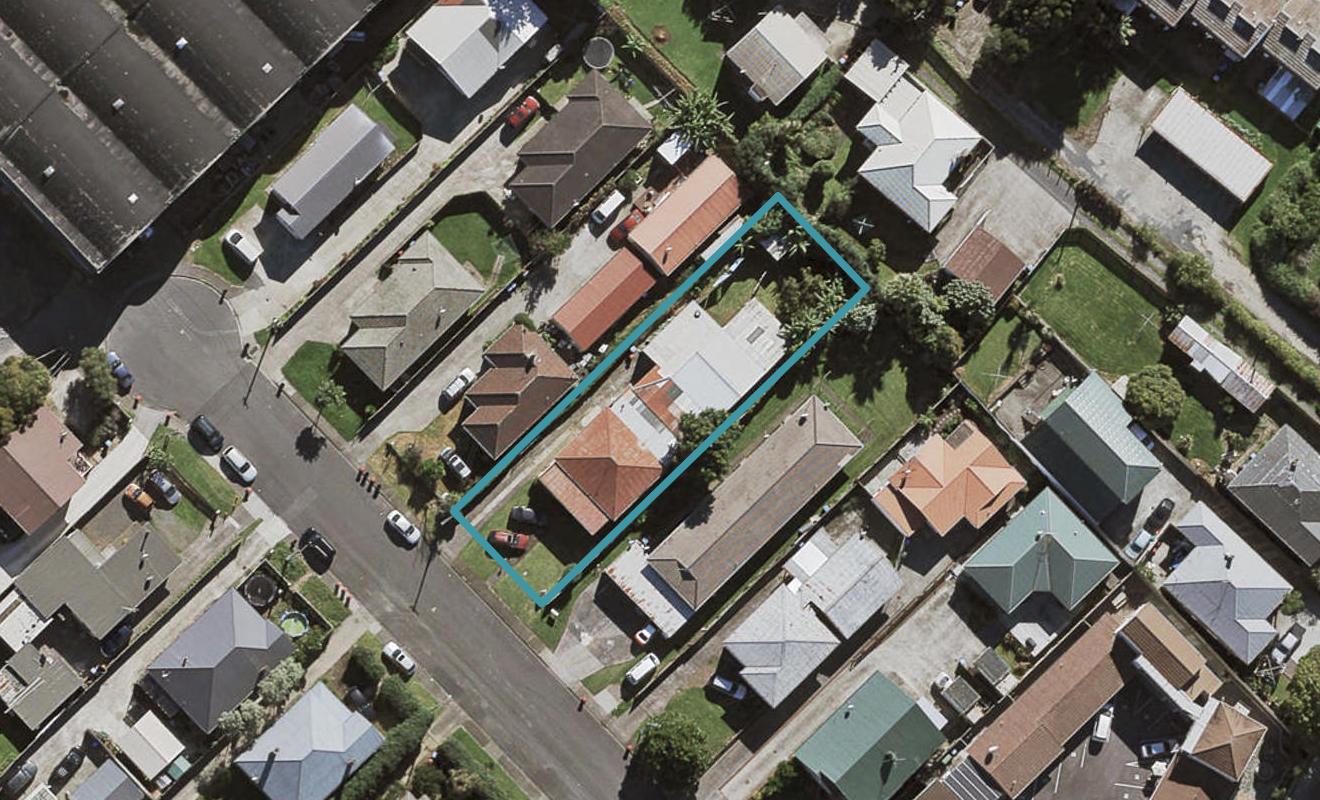 11 Chelsea Avenue, Otahuhu, Auckland - Carousel 1