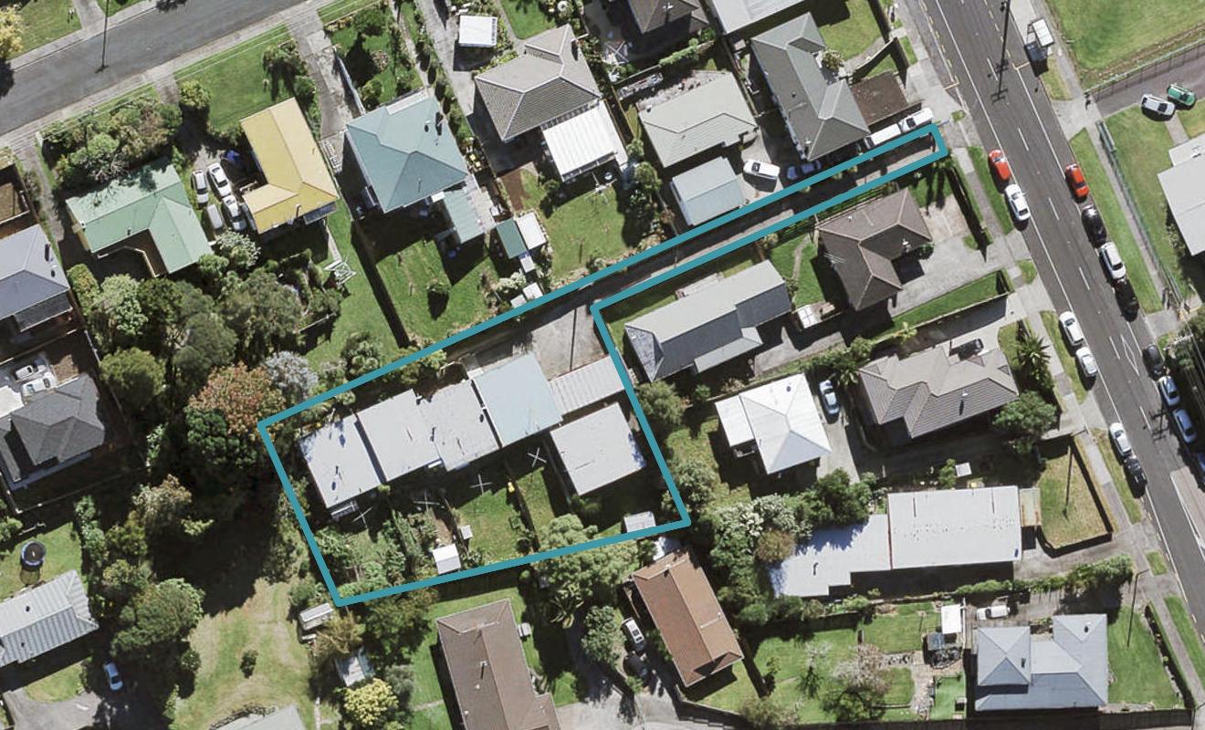 5/72 Flanshaw Road, Te Atatu South, Auckland - Carousel 1