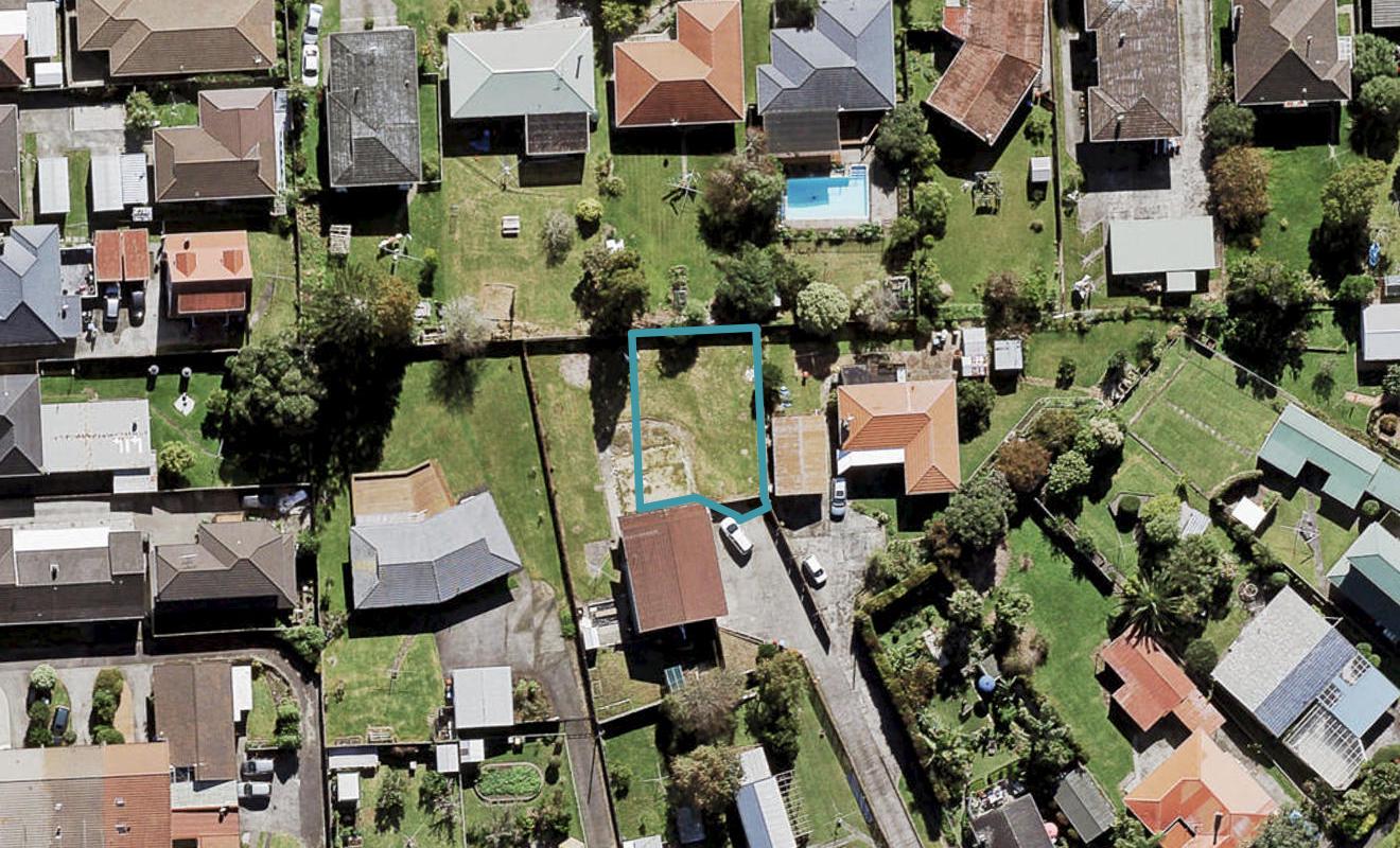 14A Cleland Crescent, Blockhouse Bay, Auckland - Carousel 1