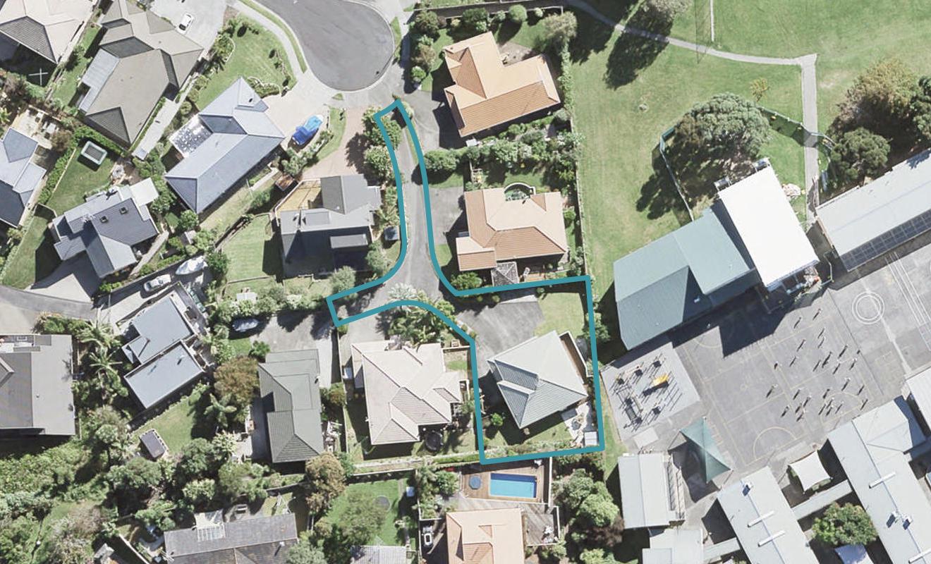 27 Carnmore Place, Torbay, Auckland - Carousel 1
