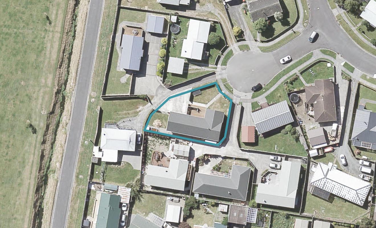 9 Kilkenny Grove, Wainuiomata, Lower Hutt - Carousel 1