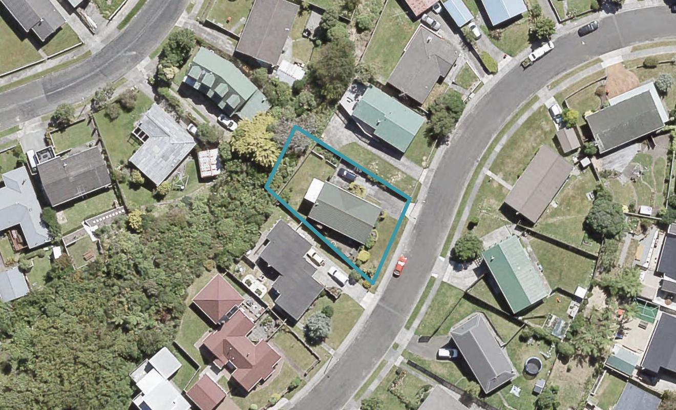 17 Ilam Grove, Kelson, Lower Hutt - Carousel 1