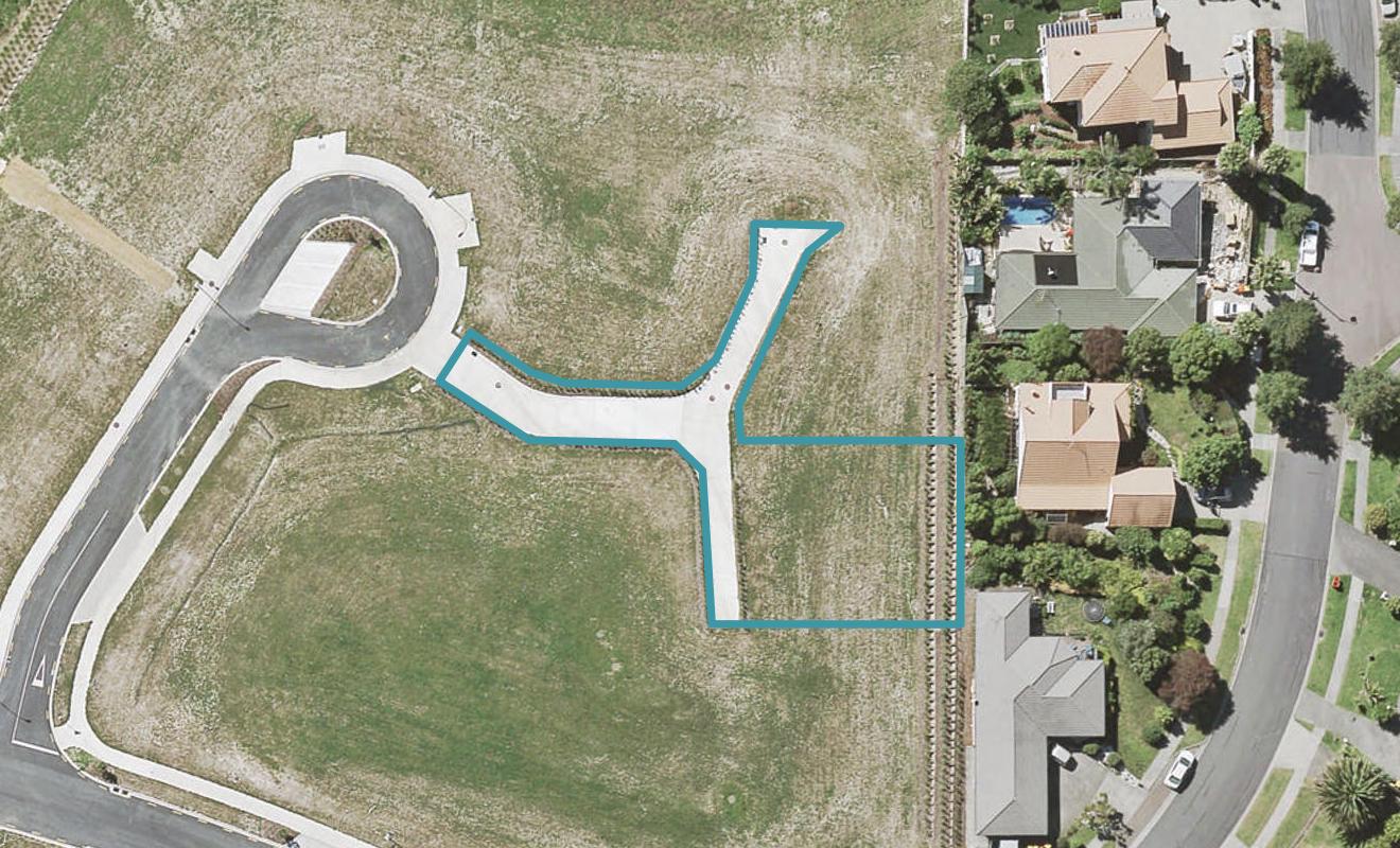 8 Prevost Lane, Oteha, Auckland - Carousel 1