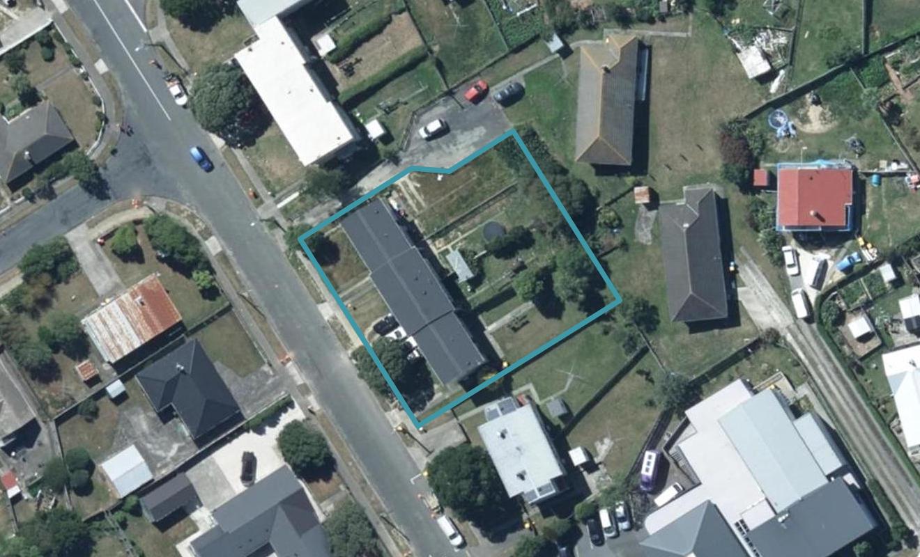6 Fantame Street, Cannons Creek, Porirua - Carousel 1