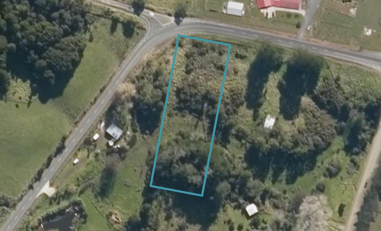 724 Kaiwaka-Mangawhai Road - Carousel 1