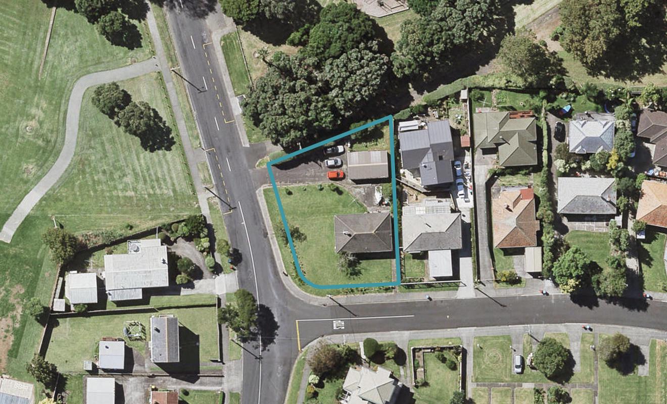 44 Armein Road, Panmure, Auckland - Carousel 1