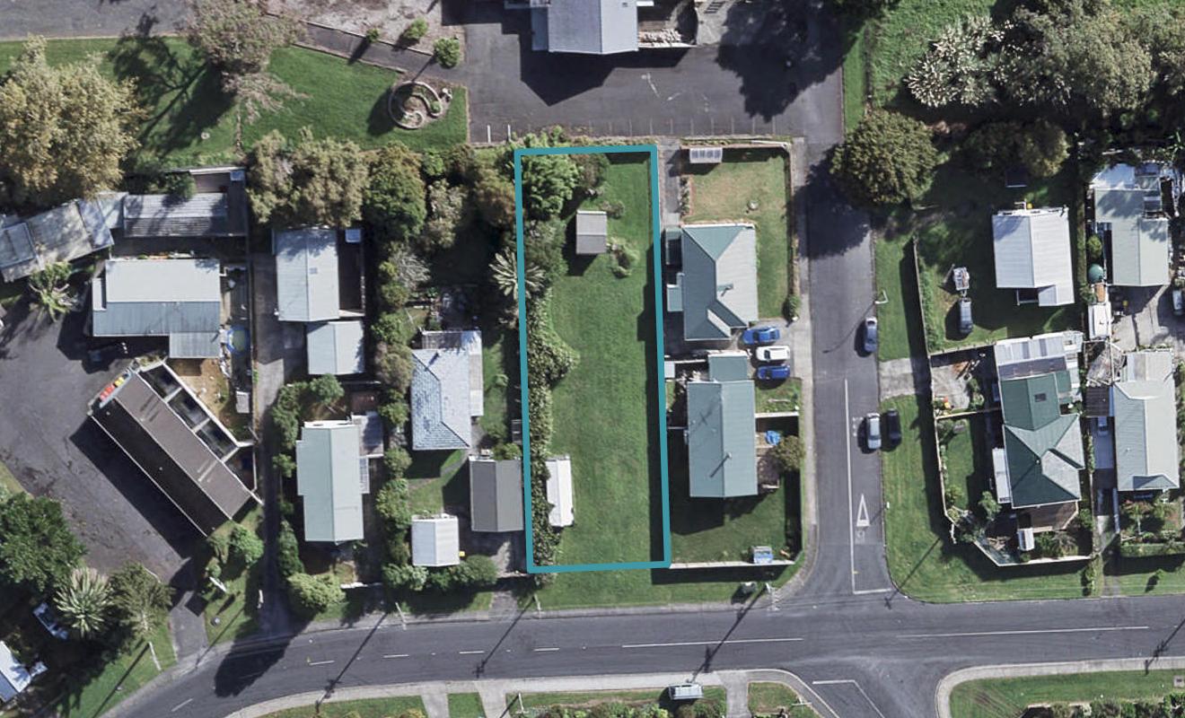 9 Parakai Avenue, Parakai, Helensville - Carousel 1
