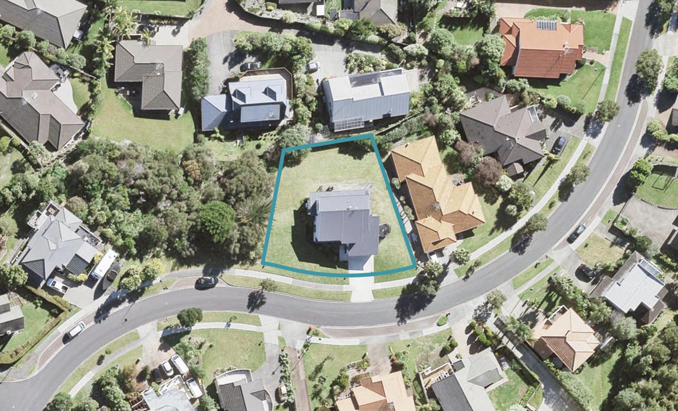 45 Kate Sheppard Avenue, Torbay, Auckland - Carousel 1