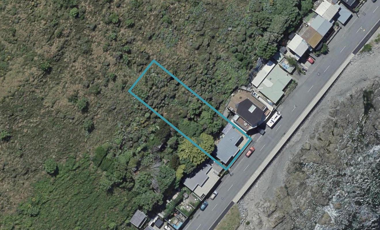 112 Owhiro Bay Parade, Owhiro Bay, Wellington - Carousel 1