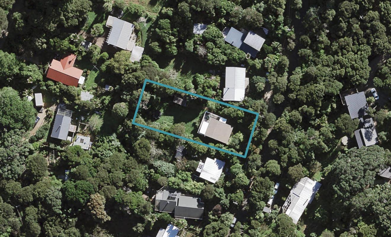 37 Fairview Crescent, Omiha, Waiheke Island - Carousel 1