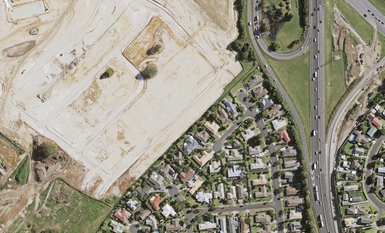 8 Waituarua Drive, Takanini, Auckland - Carousel 1