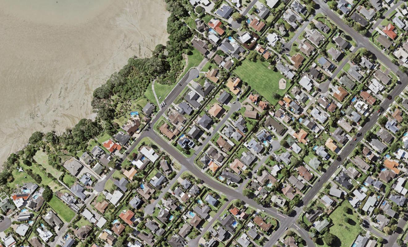 6A Nimrod Place, Half Moon Bay, Auckland - Carousel 1