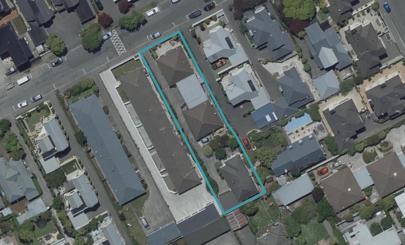 2/30 Aikmans Road, Merivale, Christchurch - Carousel 1