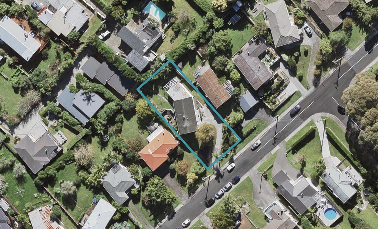123 Tiroroa Avenue, Te Atatu South, Auckland - Carousel 1