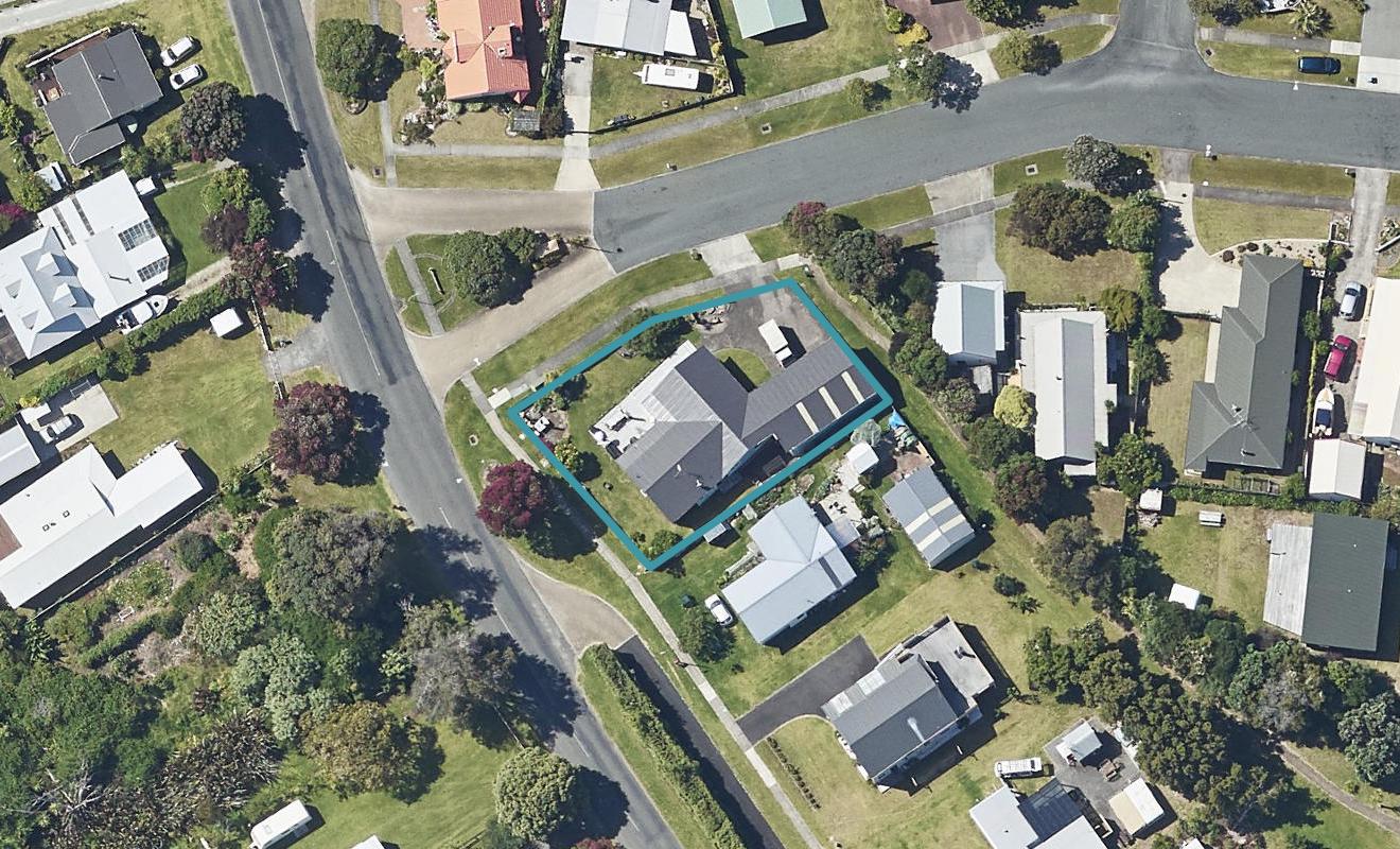 2 Papaunahi Road, Bowentown, Katikati - Carousel 1