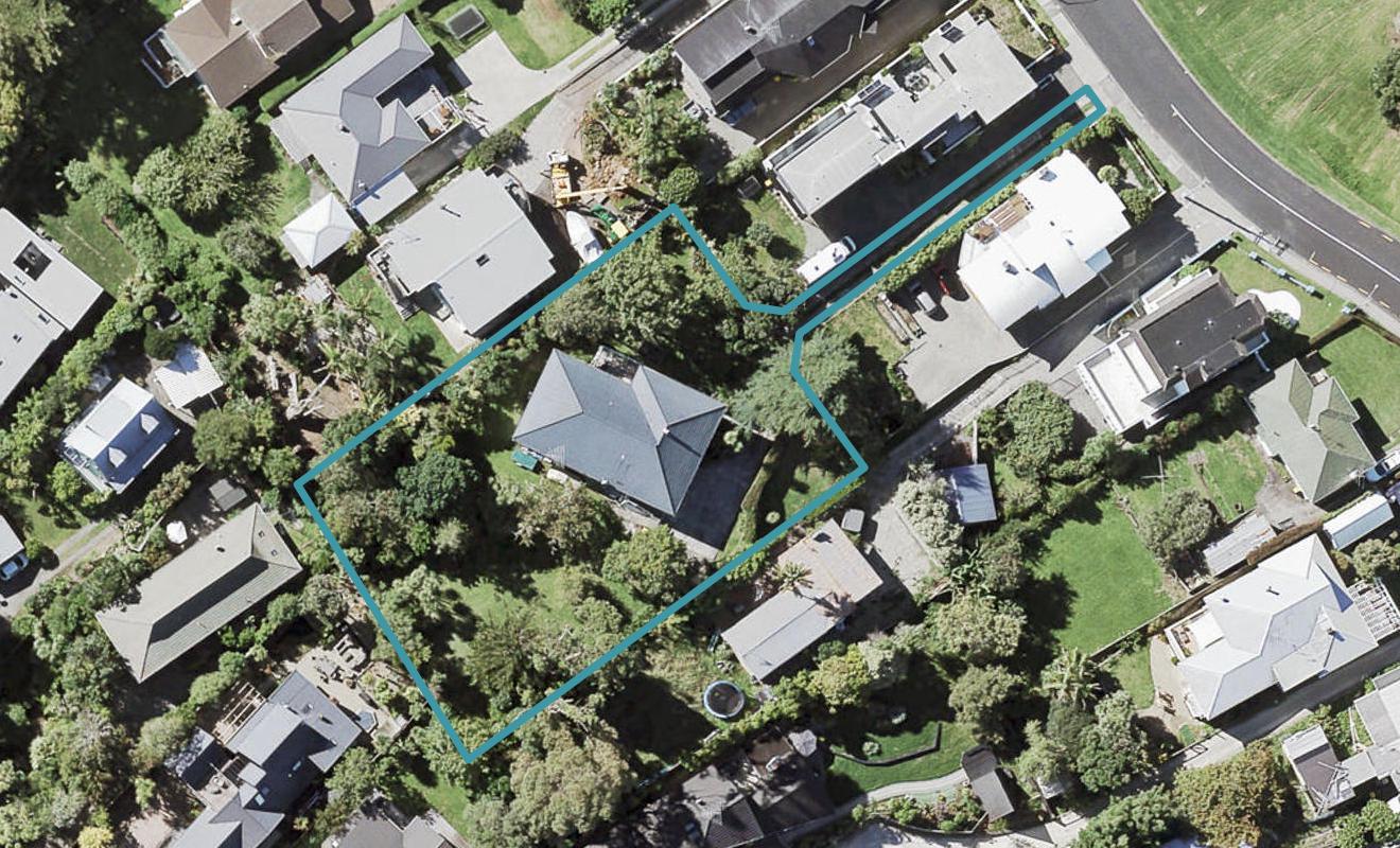 40 Marine Parade, Mellons Bay, Auckland - Carousel 1