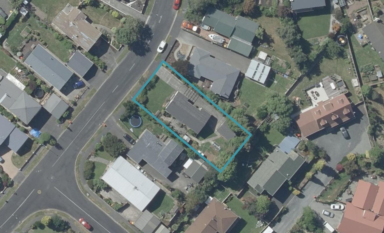 36 Estuary Crescent, Fairfield, Dunedin - Carousel 1