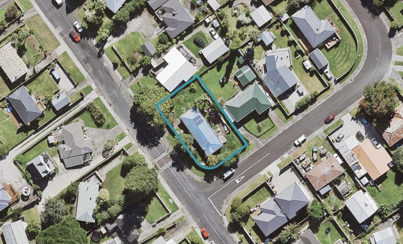 55 Lauderdale Road, Birkdale, Auckland - Carousel 1