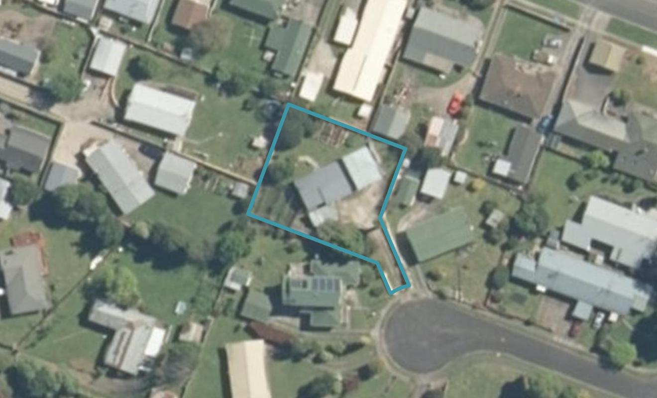 5 Dickens Place, Leamington, Cambridge - Carousel 1