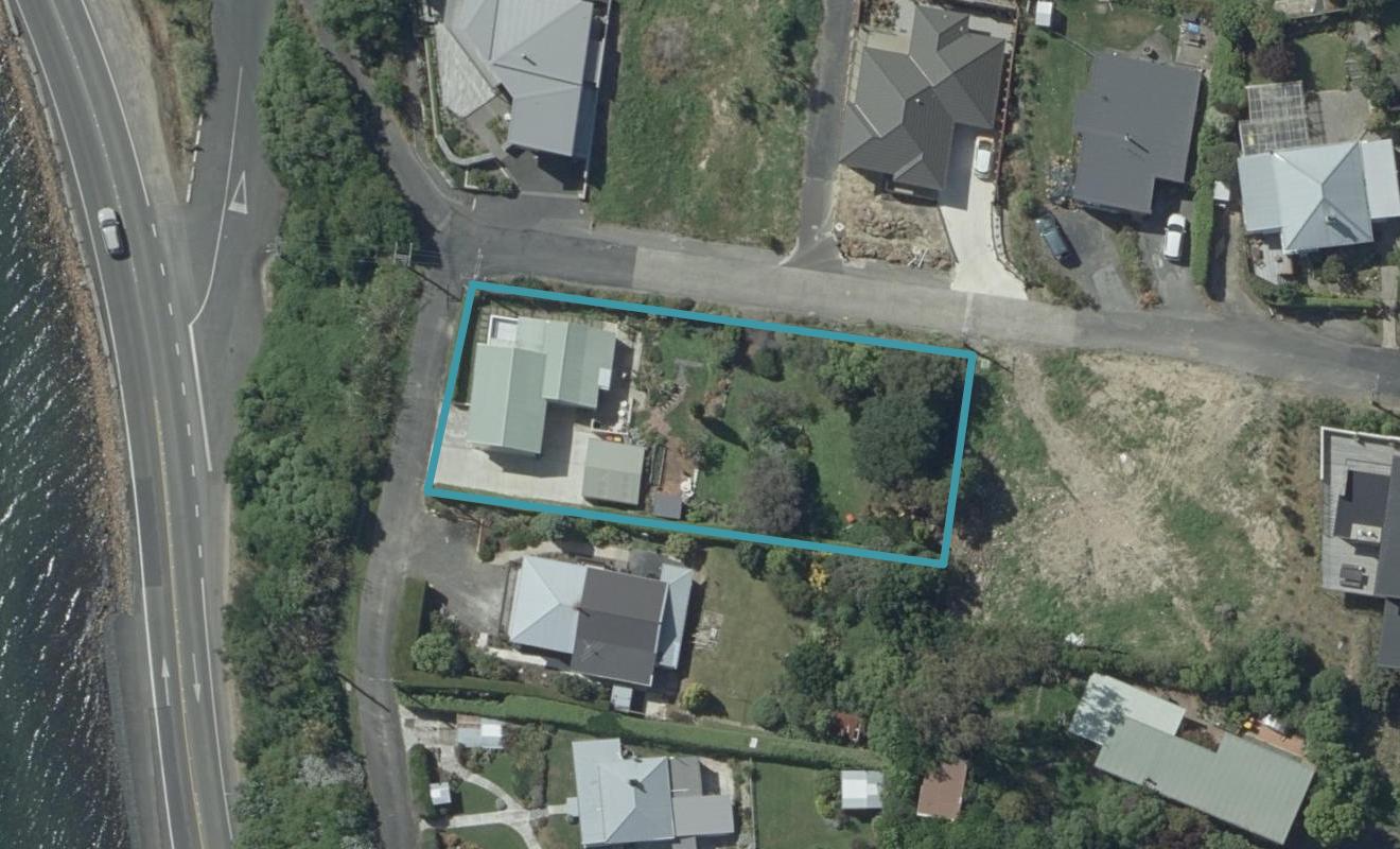 8 Hinkley Terrace, Company Bay, Dunedin - Carousel 1