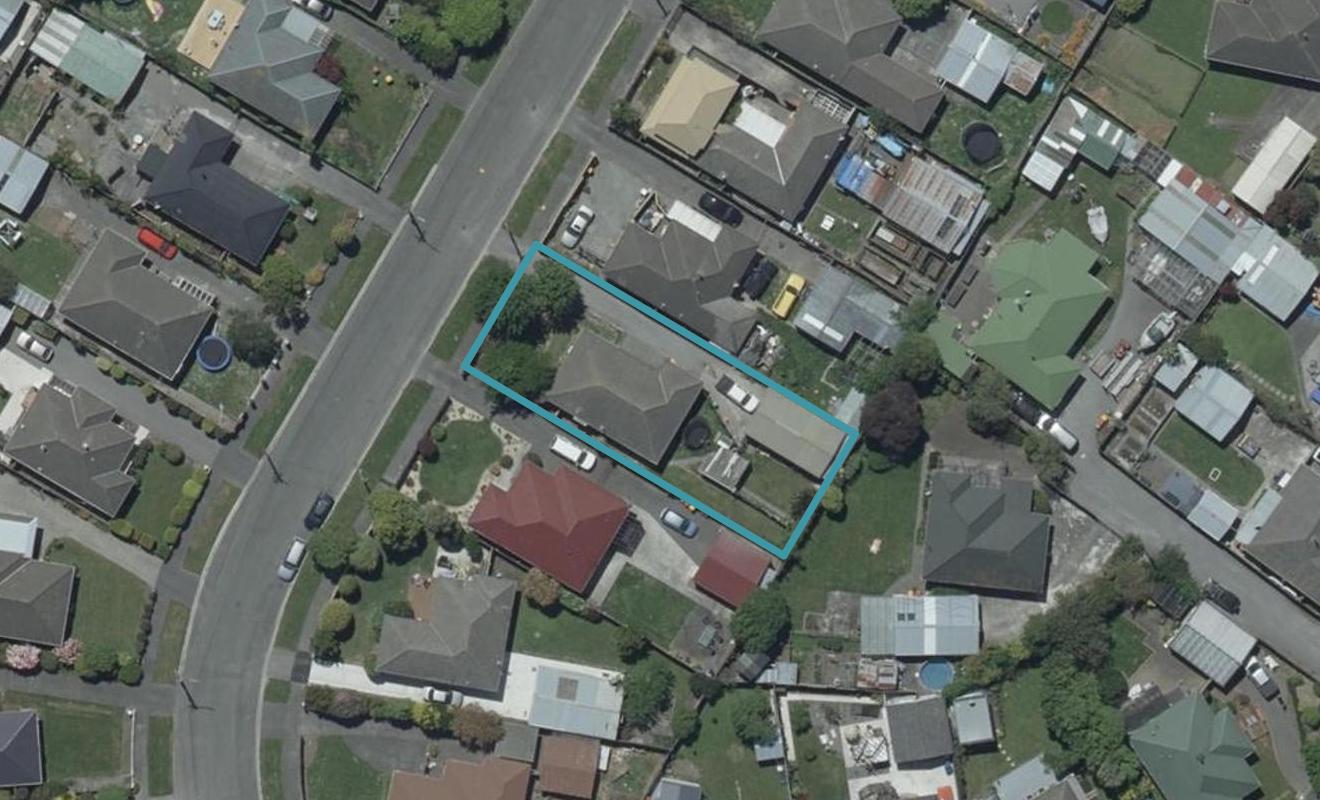 18 Emlyn Place, Avondale, Christchurch - Carousel 1