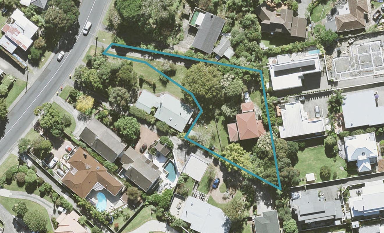 885 Beach Road, Waiake, Auckland - Carousel 1