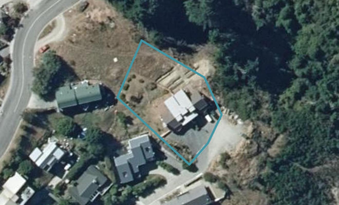 14B Von Place, Fernhill, Queenstown - Carousel 1