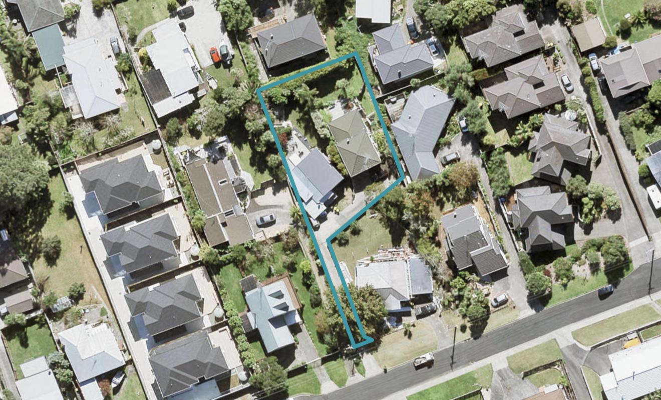 2/19 Manuwai Road, Torbay, Auckland - Carousel 1