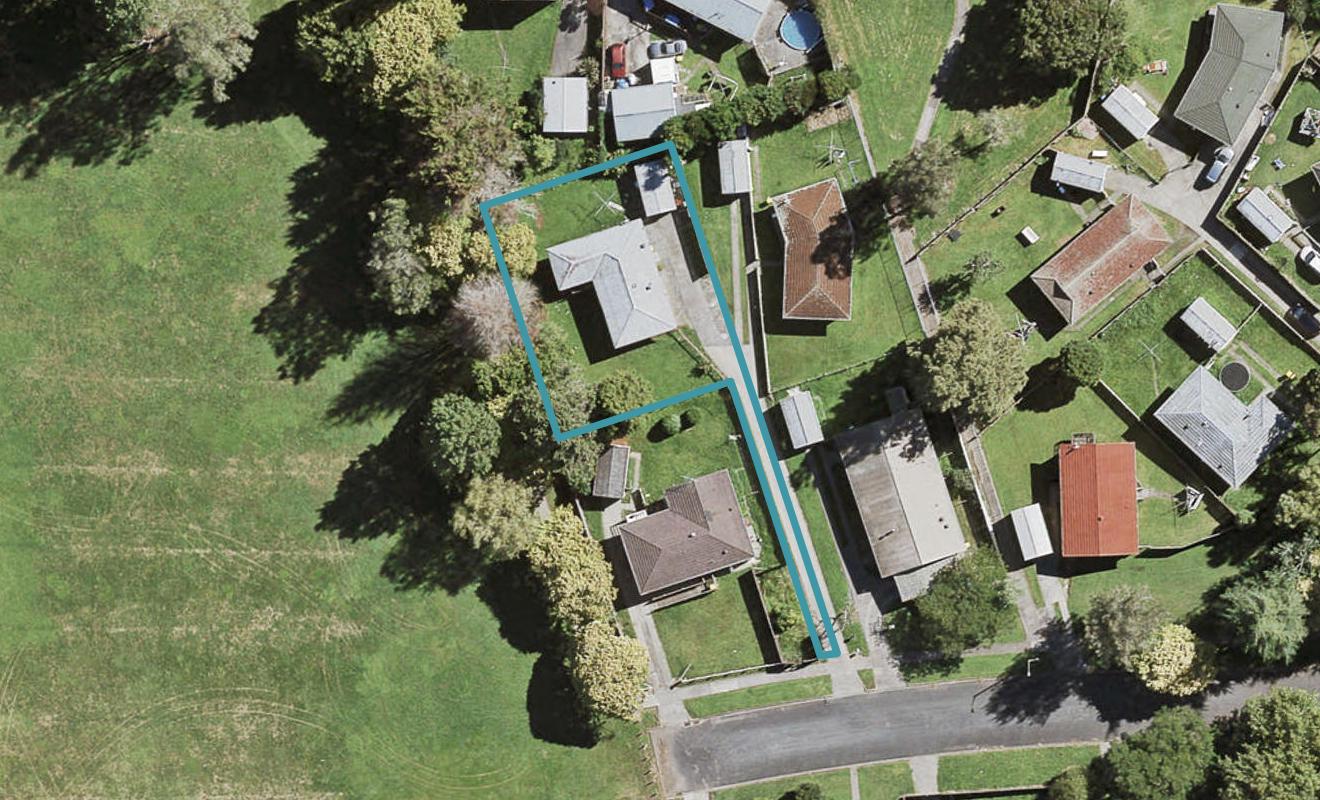 7 Palisade Place, Red Hill, Papakura - Carousel 1